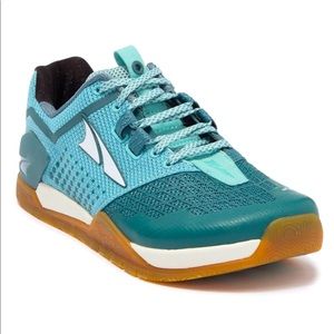 Altra HIIT X2 athletic shoe teal 8.5